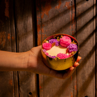 ‘Centre table’ Floral Candle in Hand